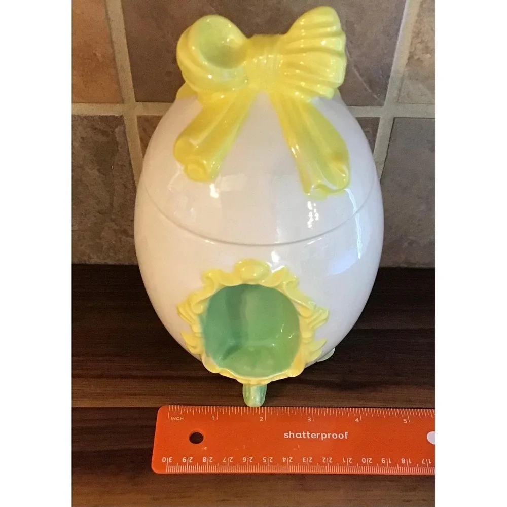 VTG Arnels Pottery Ceramic Easter Egg Candy Jar Footed w/Lid 7